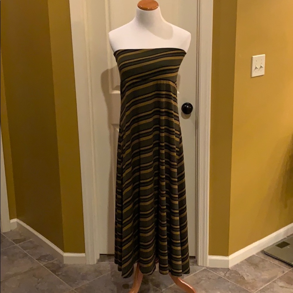Striped Strapless dress (also be worn maxi skirt)